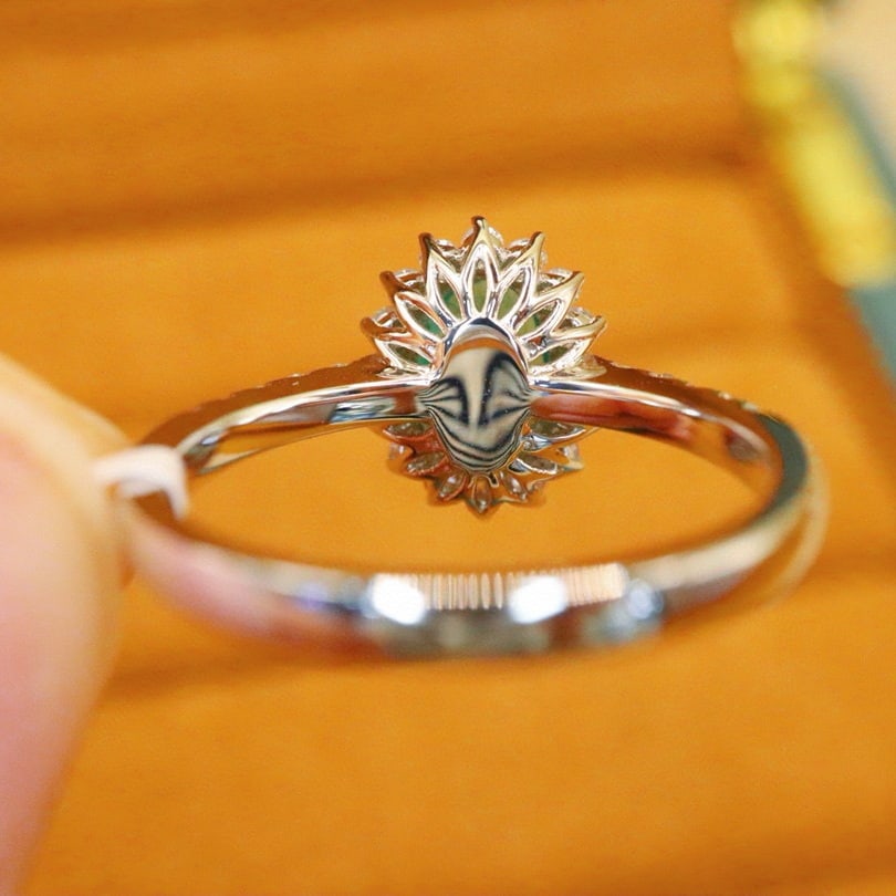 14k Gold 1.27 Ctw Vivid Green Natural Emerald & Diamond Ring - 4