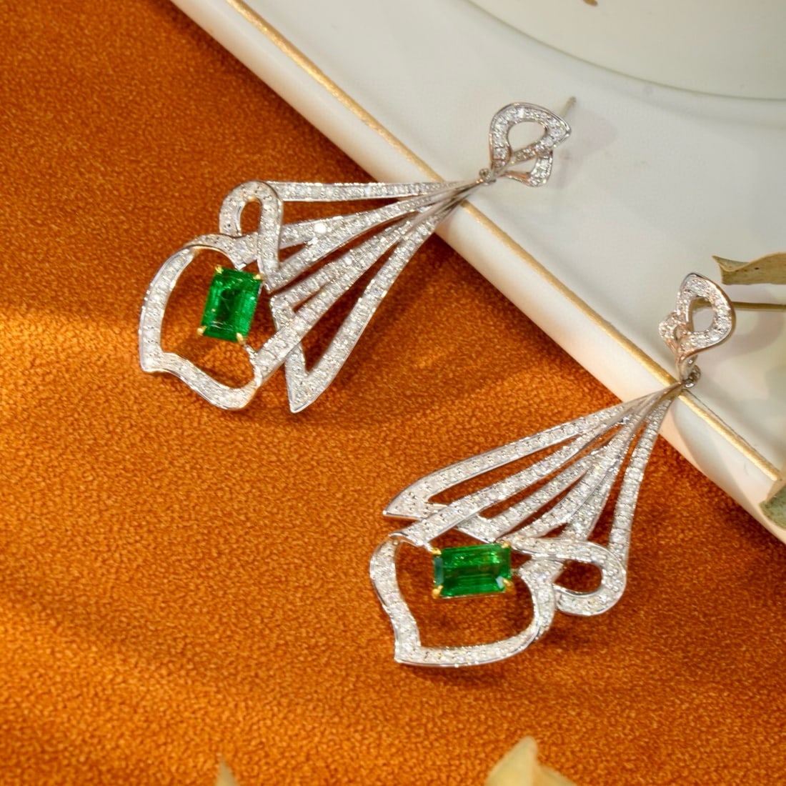 14k Gold 2.08 Ctw Vivid Green Natural Emerald & Diamond Earrings - 9