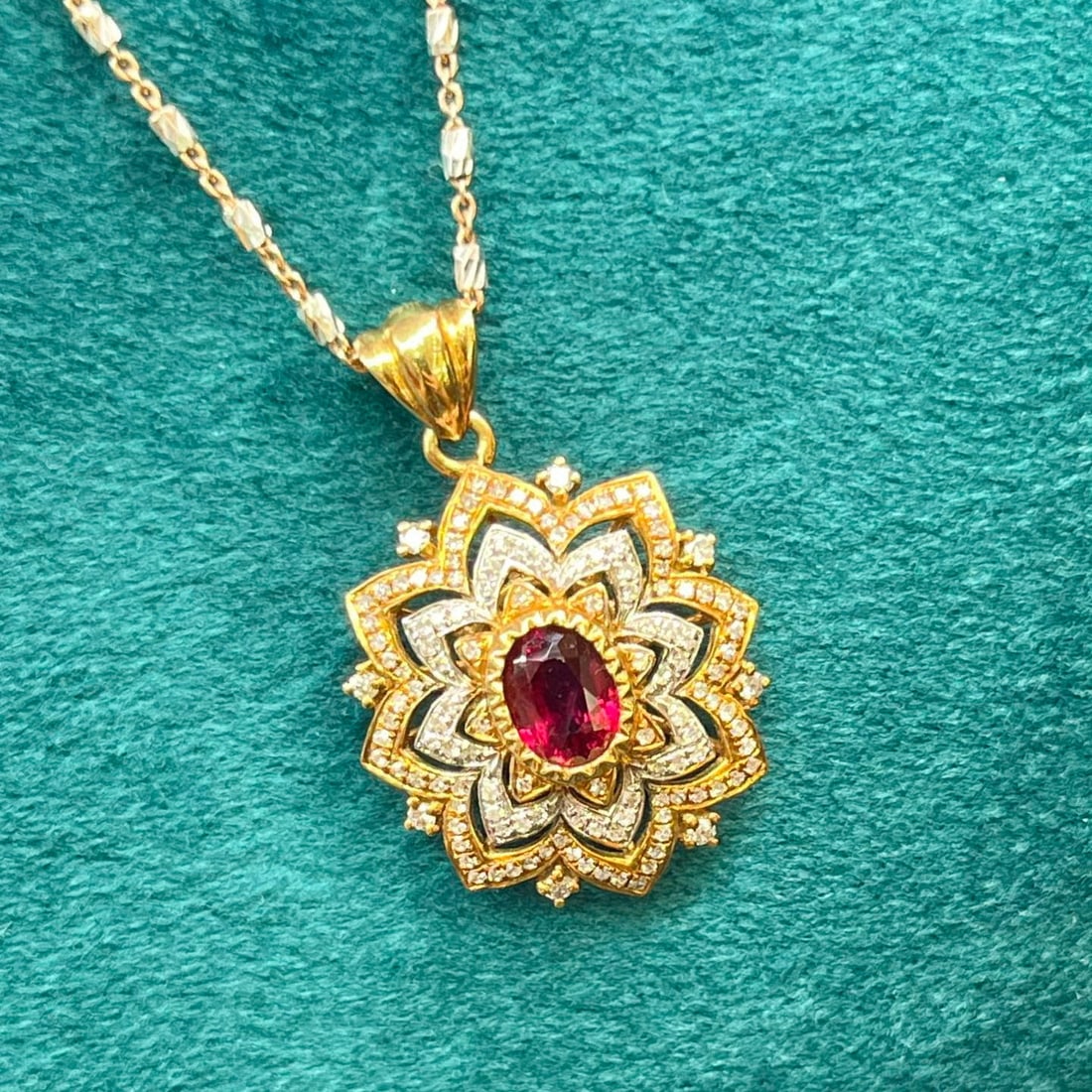 14k Gold 1.04 Ct Vivid Red Natural Ruby & Diamond Pendant( Without Chain ) - 5