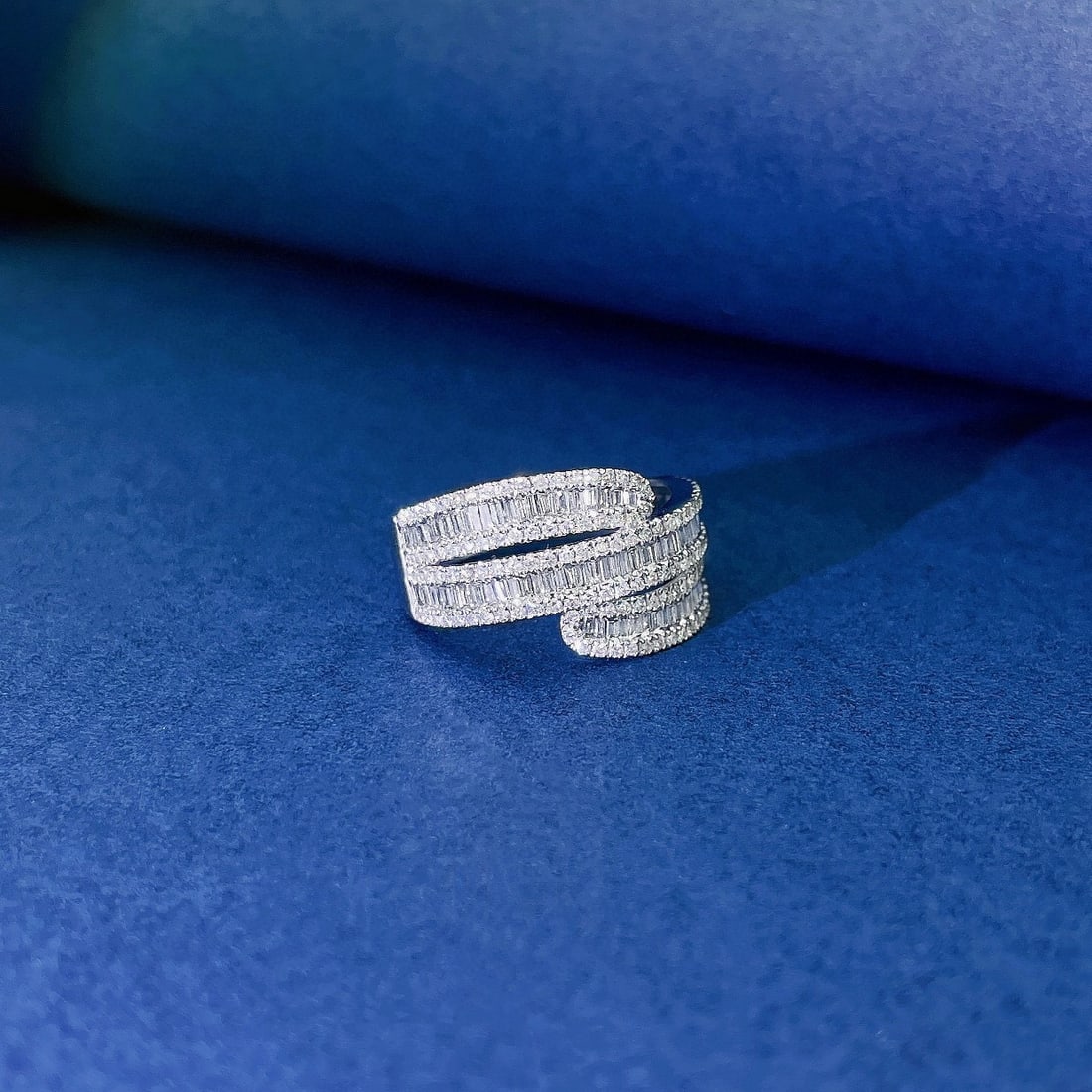 14k Gold 0.85 Ctw Natural H Diamond Ring - 2