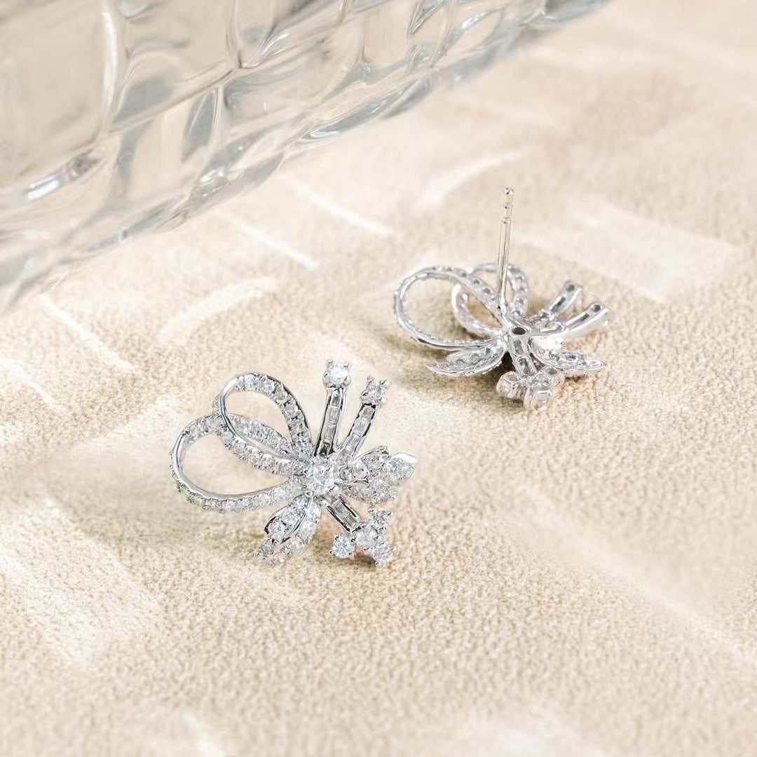 14k Gold 0.96 Ct Natural H Diamond Earrings - 4