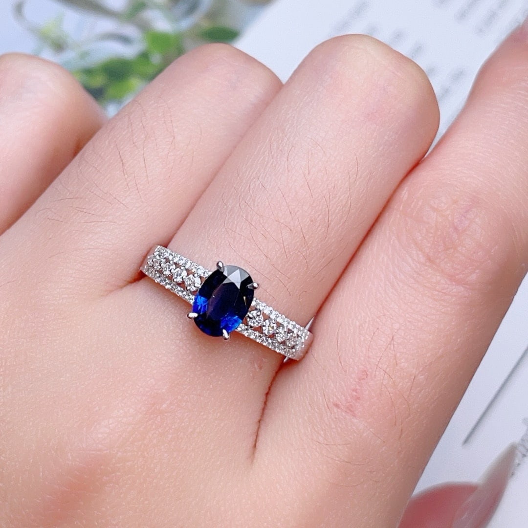 14k Gold 1.45 Ctw Vivid Blue Natural Sapphire & Diamond Ring - 4