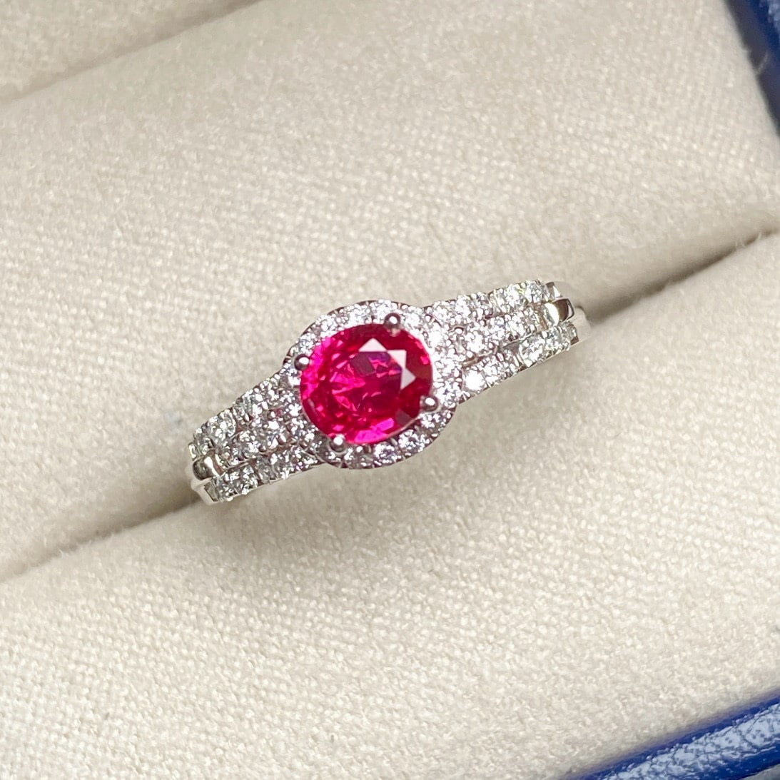 14k Gold 1.03 Ctw Natural Ruby & Diamond Ring - 2