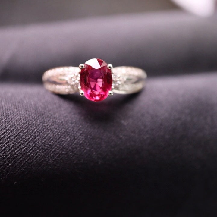 14k Gold 1.34 Ctw Natural Tourmaline & Diamond Ring: Ref:230940242 // gold content:14k gold // ring size:7. 25us // // main gemstone:tourmaline // shape:oval // carat weight:1. 12ct // color:red // treatment:natural // // adjacent gemstone 2 : diamond /