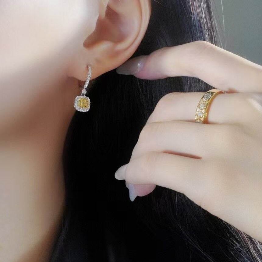 14k Gold 0.6 Ct Natural Color Diamond Earrings - 2