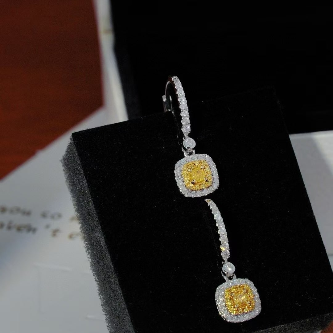 14k Gold 0.6 Ct Natural Color Diamond Earrings - 6