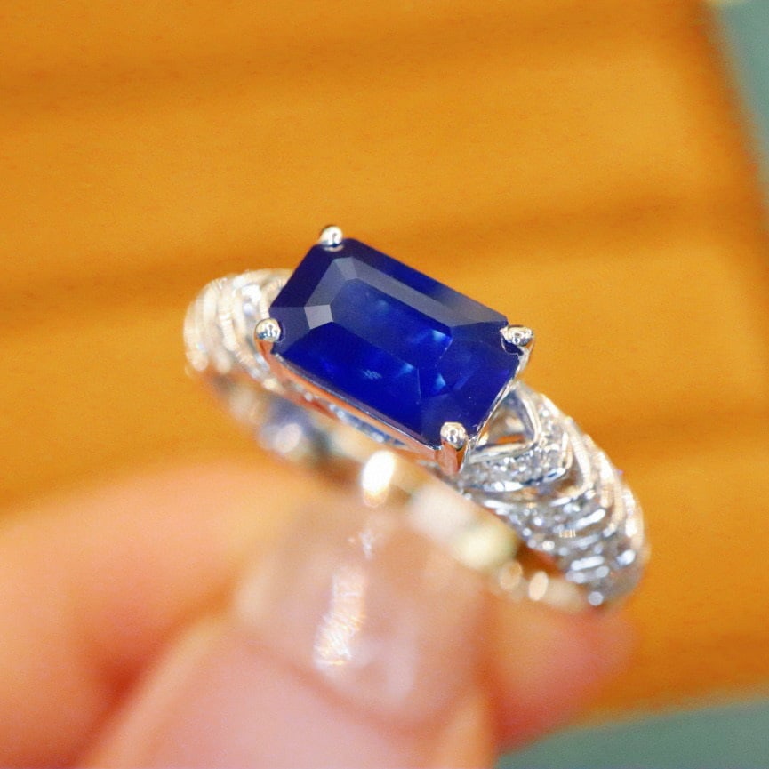 14k Gold 1.75 Ctw Natural Sapphire & Diamond Ring - 3