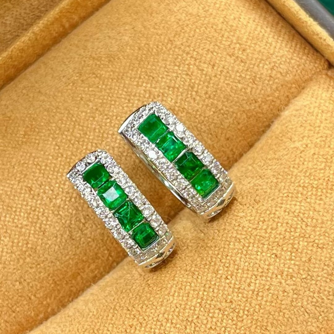 14k Gold 1.21 Ctw Vivid Green Natural Emerald & Diamond Earrings - 3