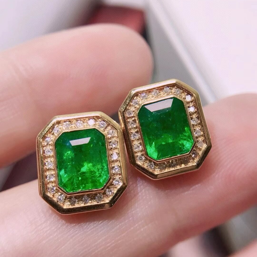 14k Gold 2.68 Ctw Vivid Green Natural Emerald & Diamond Earrings - 3