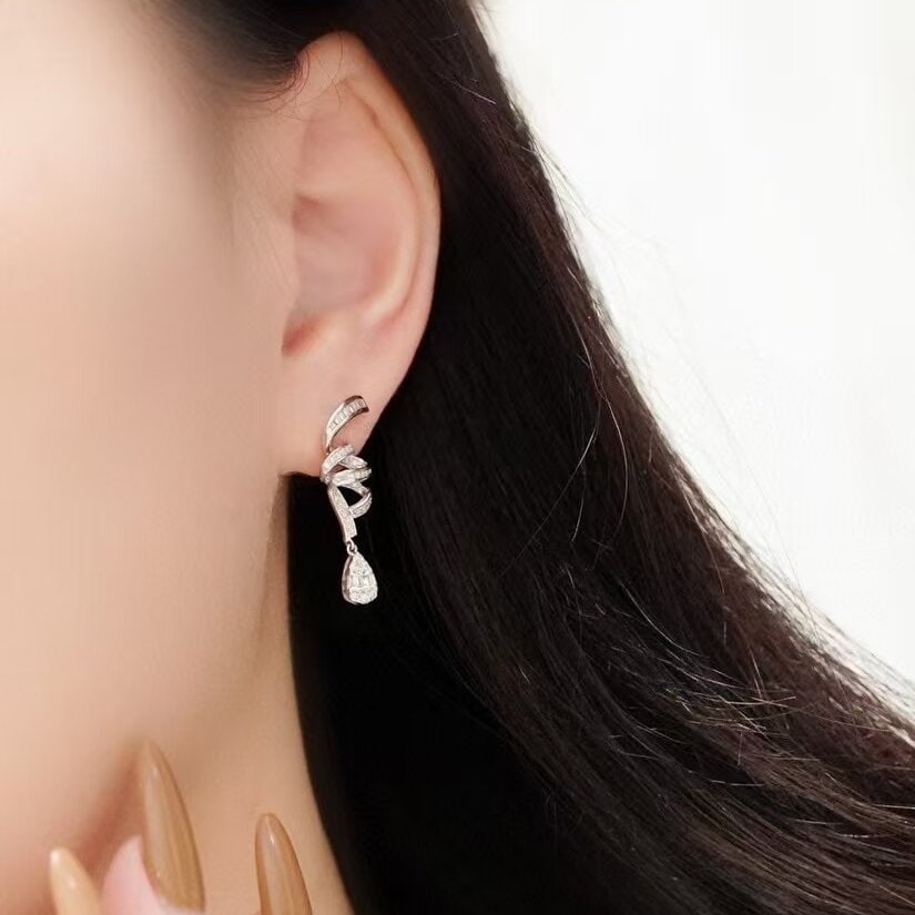 14k Gold 0.6 Ct Natural H Diamond Earrings - 2