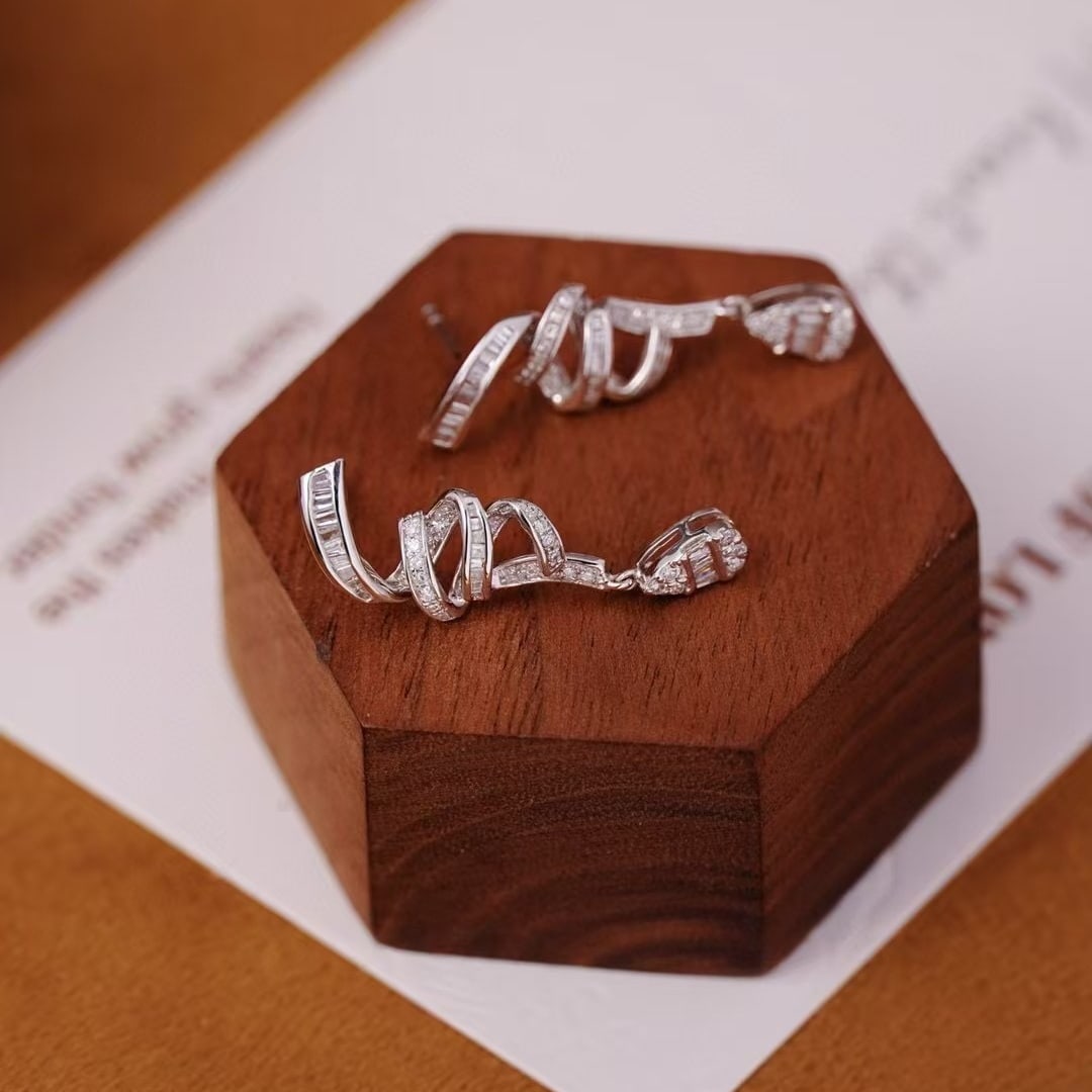 14k Gold 0.6 Ct Natural H Diamond Earrings - 6