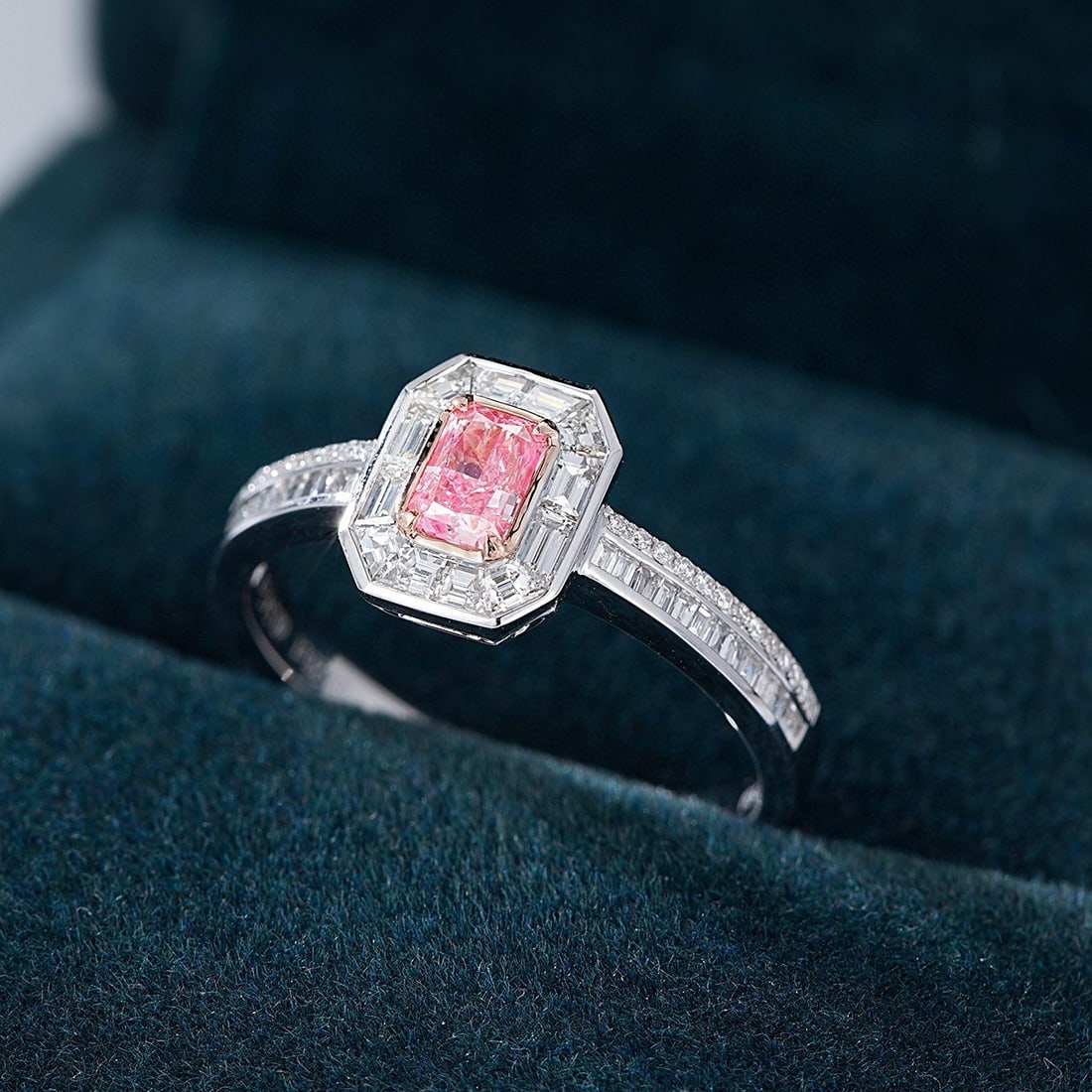 14k Gold 0.82 Ctw Natural Pink Diamond & Diamond Ring - 5