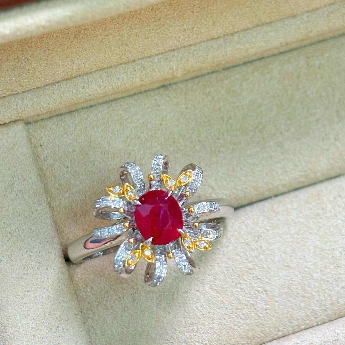 14k Gold 1.30 Ctw Natural Ruby & Diamond Ring - 3