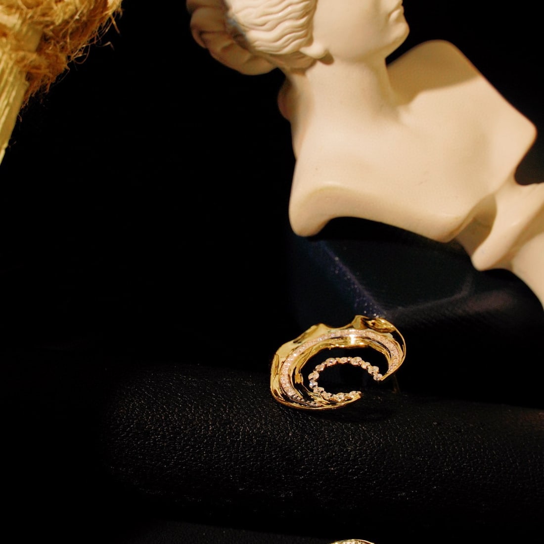 14k Gold 0.56 Ct Natural H Diamond Earrings - 3