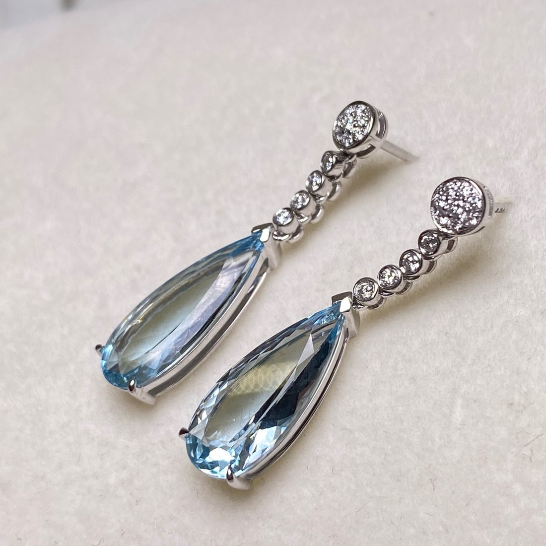 14k Gold 4.29 Ctw Natural Aquamarine & Diamond Earrings - 5