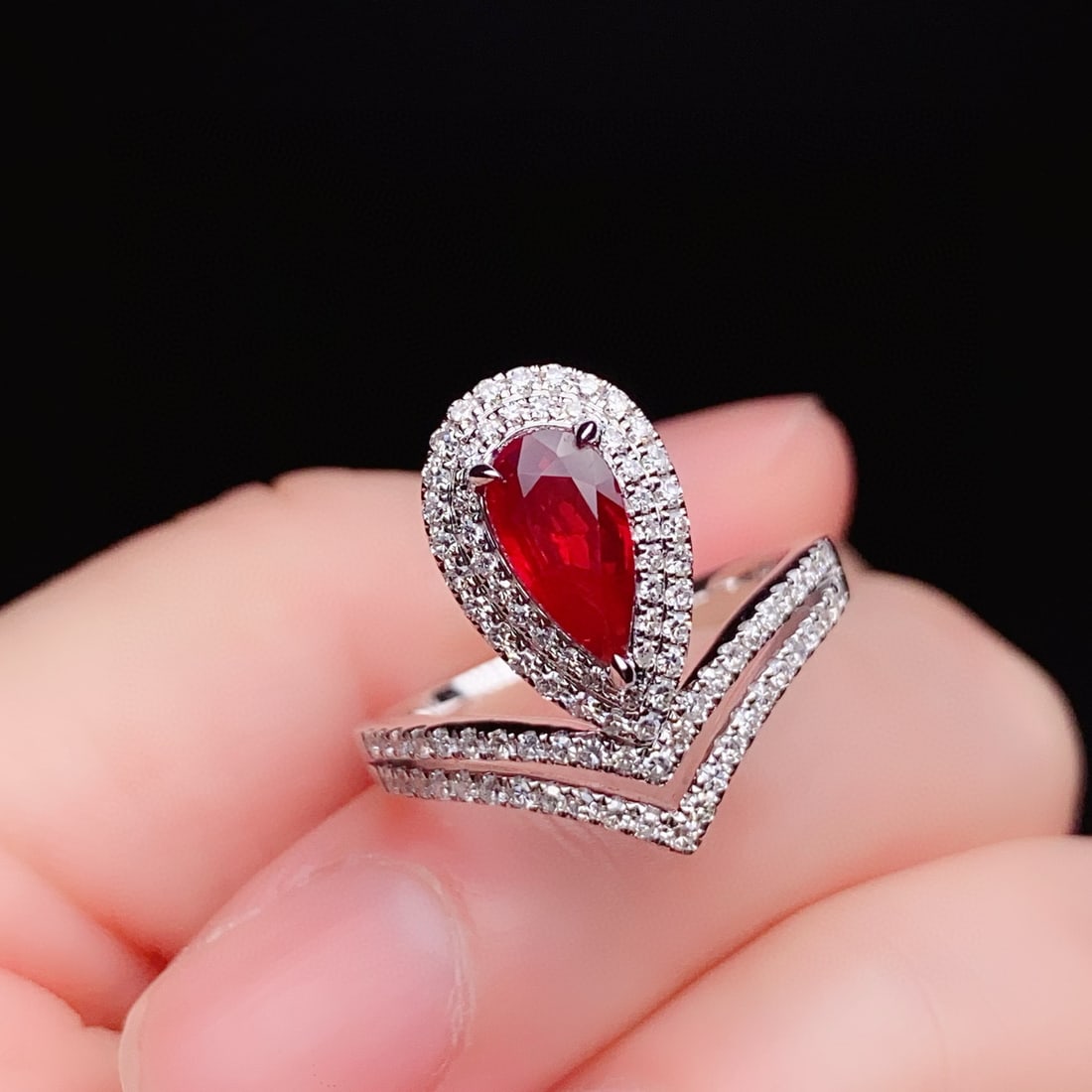 14k Gold 1.55 Ctw Vivid Red Natural Ruby & Diamond Ring - 3