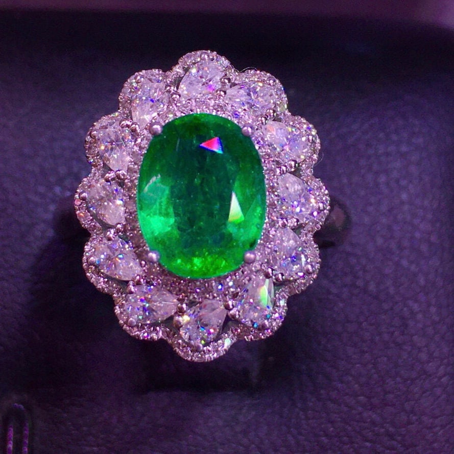 14k Gold 1.71 Ct Vivid Green Natural Emerald & Diamond Ring - 6