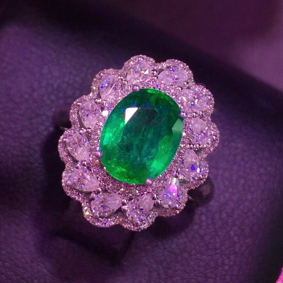14k Gold 1.71 Ct Vivid Green Natural Emerald & Diamond Ring - 7
