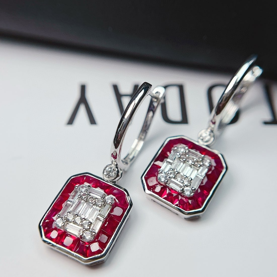 14k Gold 2.65 Ct Vivid Red Natural Ruby & Sapphire Earrings - 3