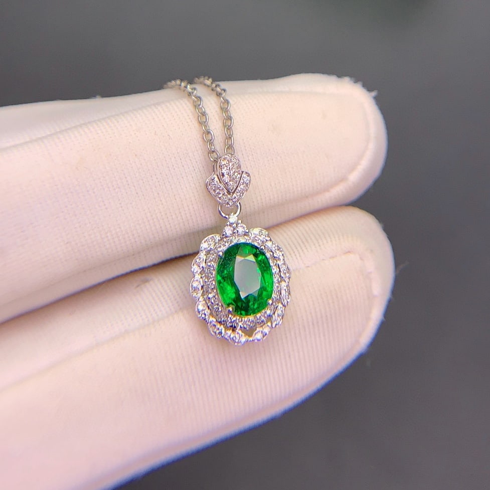 14k Gold 1.09 Ct Vivid Green Natural Tsavorite & Diamond Pendant( Without Chain ) - 4