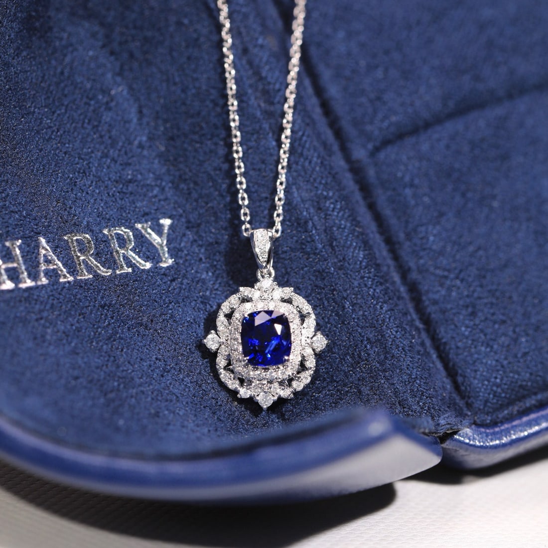 14k Gold 1.05 Ct Natural Sapphire & Diamond Necklace - 5