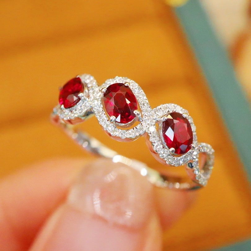 14k Gold 1.12 Ctw Natural Ruby & Diamond Ring - 2