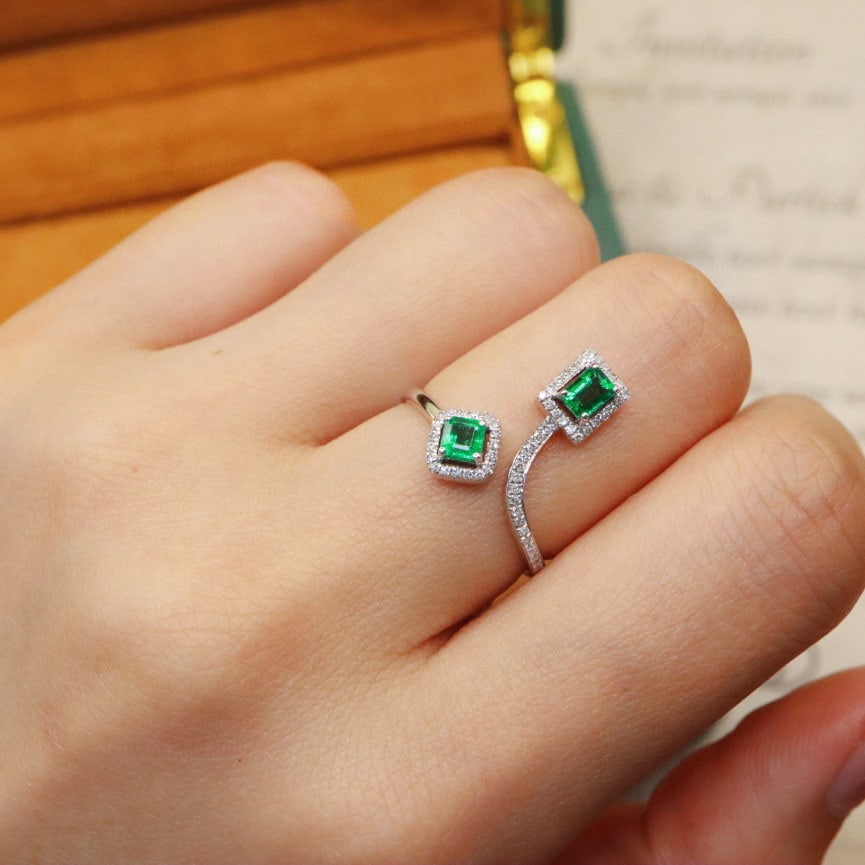 14k Gold 0.72 Ctw Natural Emerald & Diamond Ring - 6