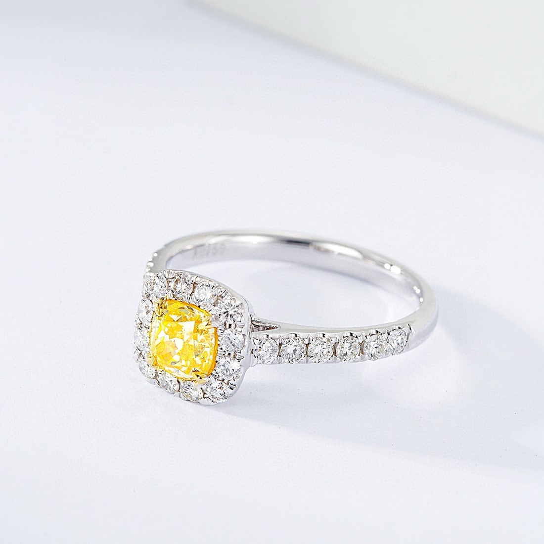 Gia Certified 14k Gold 1.23 Ctw Natural Yellow Diamond & Diamond Ring - 3