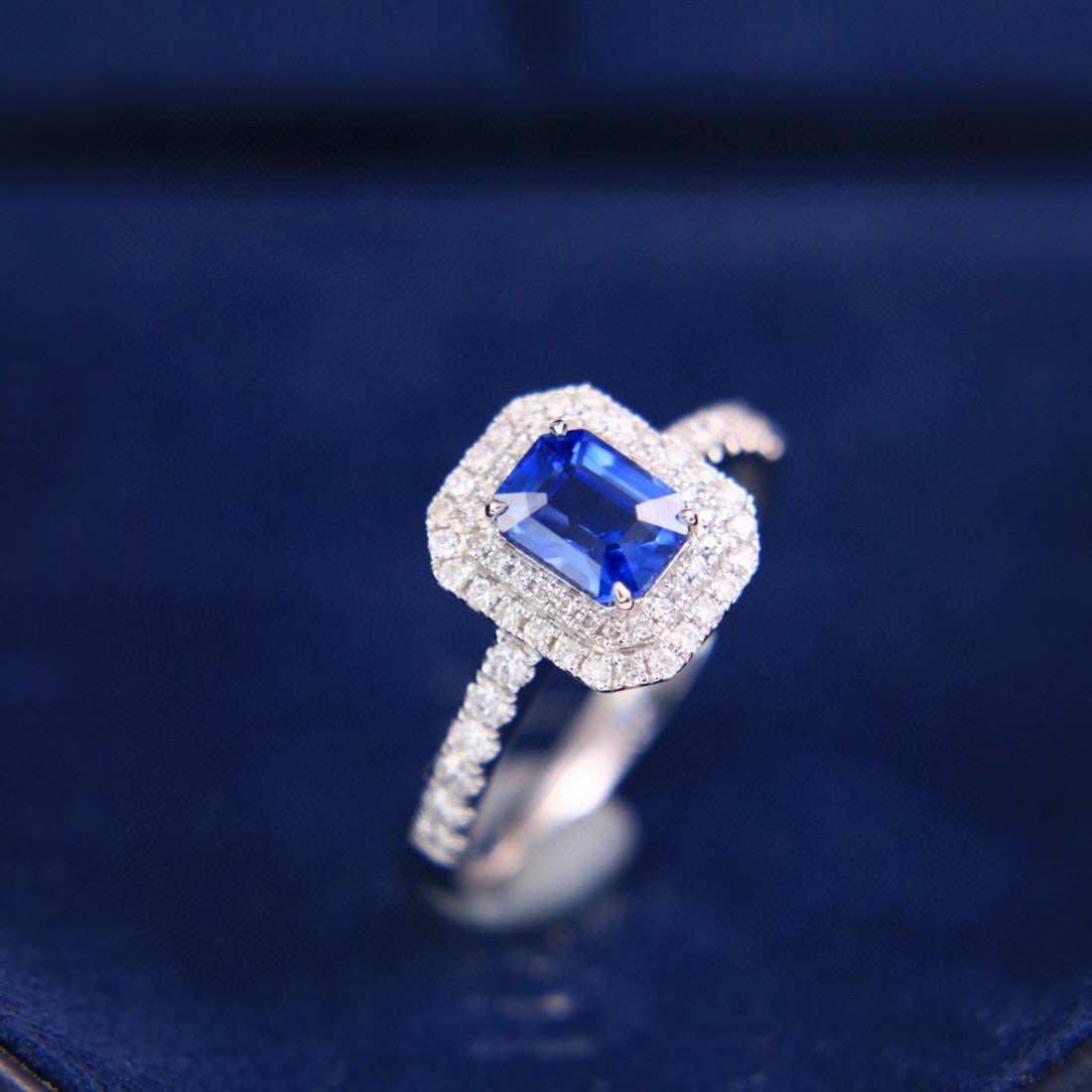 14k Gold 1.55 Ctw Natural Sapphire & Diamond Ring - 4