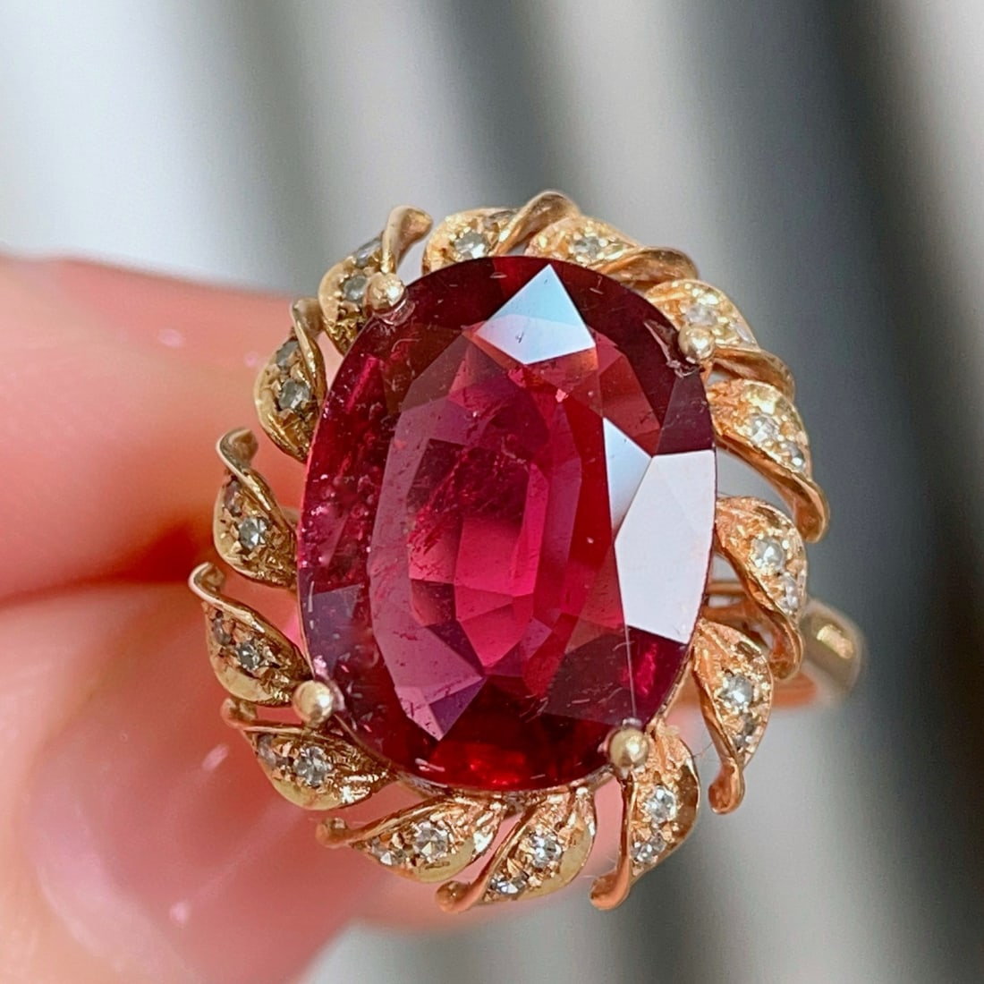 14k Gold 5.5 Ct Natural Tourmaline & Diamond Ring - 2