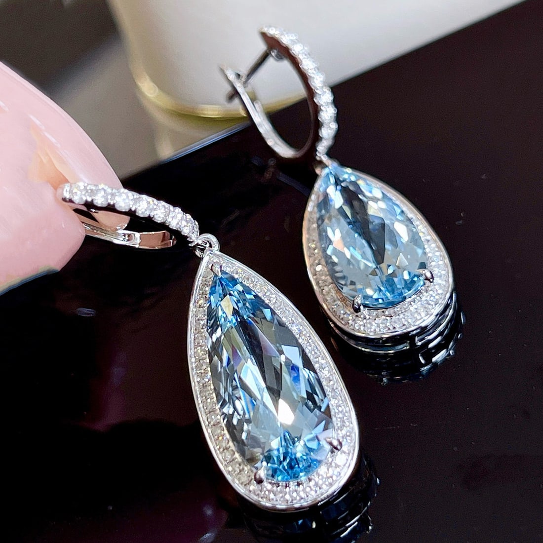 14k Gold 8.2 Ctw Natural Aquamarine & Diamond Earrings - 5