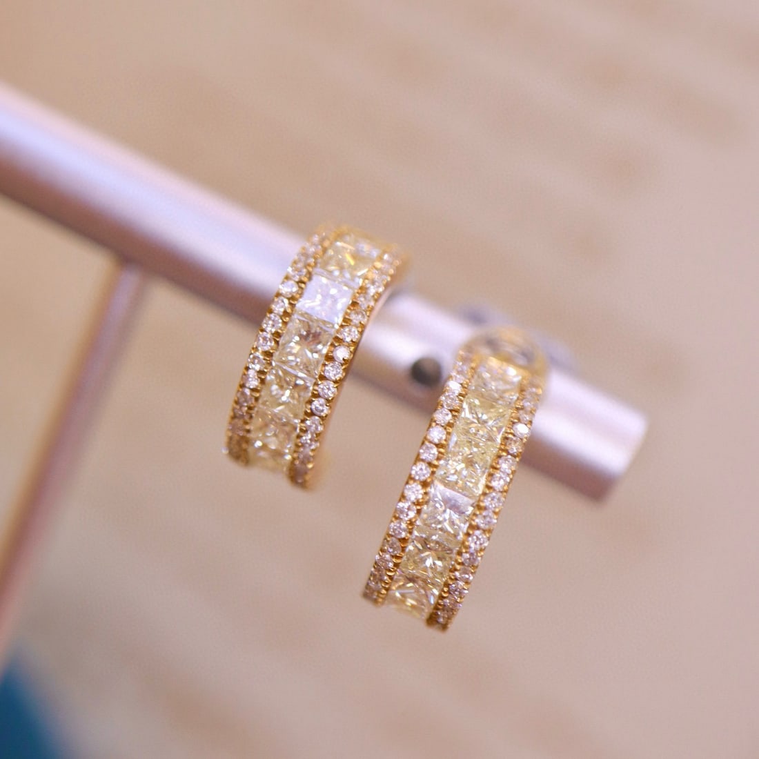 14k Gold 2.01 Ct Natural H Diamond Earrings - 5