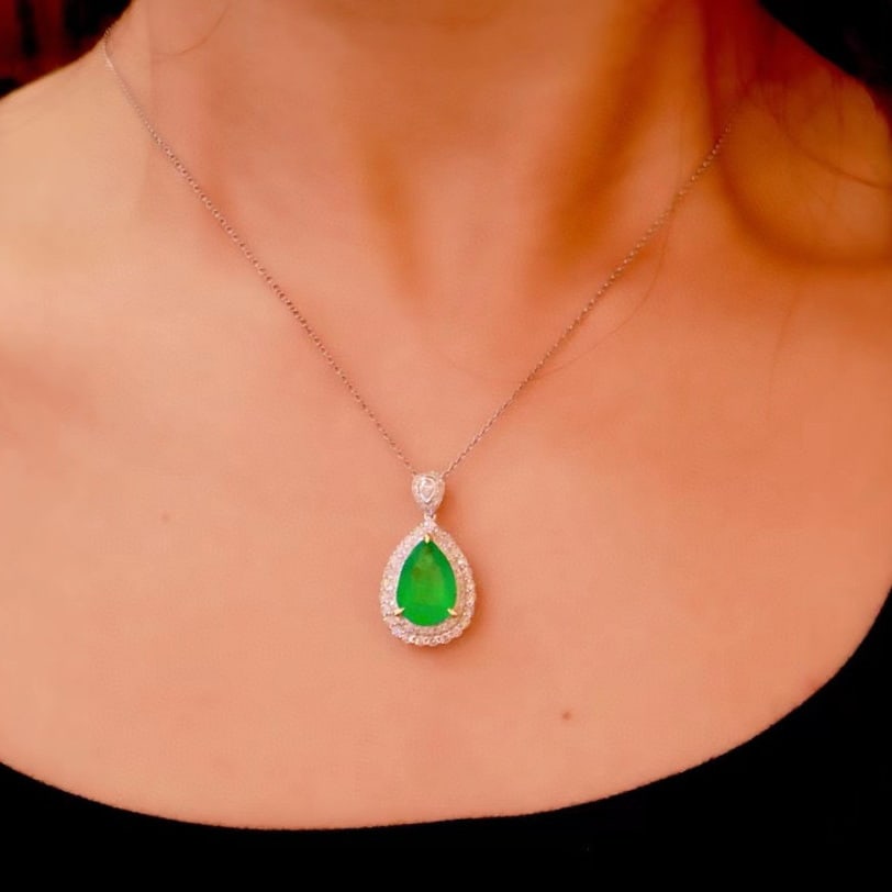 14k Gold 4.27 Ctw Natural Emerald & Diamond Pendant( Without Chain ) - 2