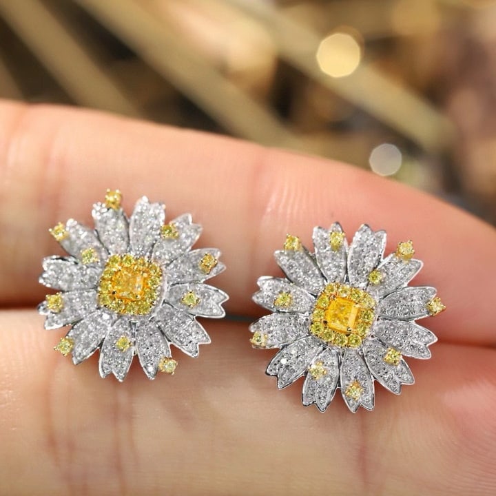 14k Gold 0.90 Ct Natural Color Diamond & Flowers Earrings - 2