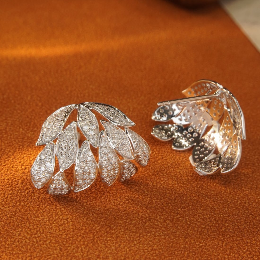 14k Gold 0.9 Ct Natural H Diamond Earrings - 2