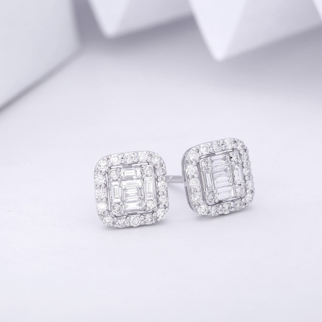 14k Gold 0.54 Ctw Natural H Diamond Earrings - 3