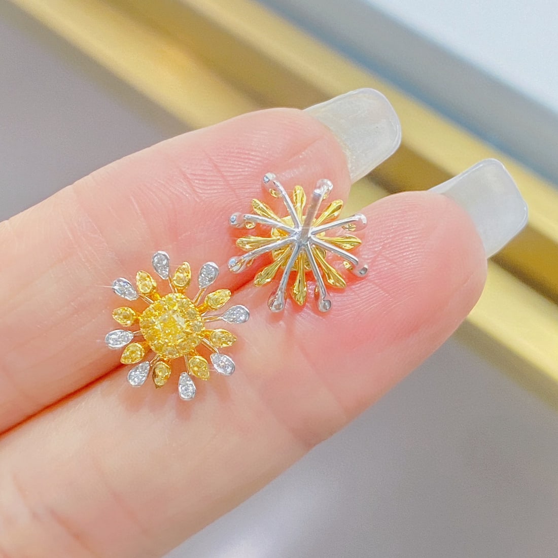 14k Gold 0.70 Ctw Natural Yellow Diamond & Diamond Earrings - 3