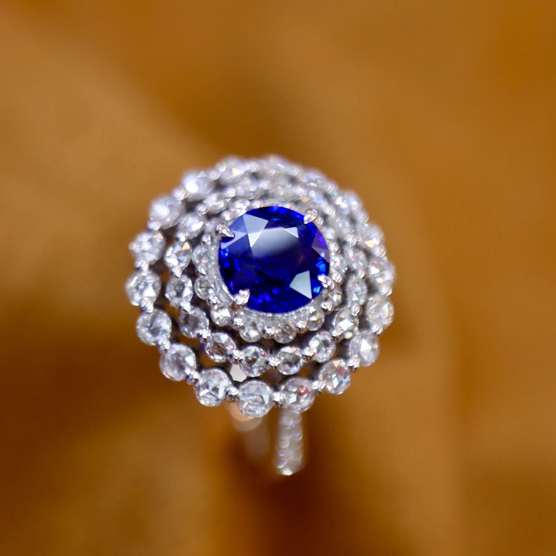 14k Gold 2.22 Ctw Natural Sapphire & Diamond Ring - 4