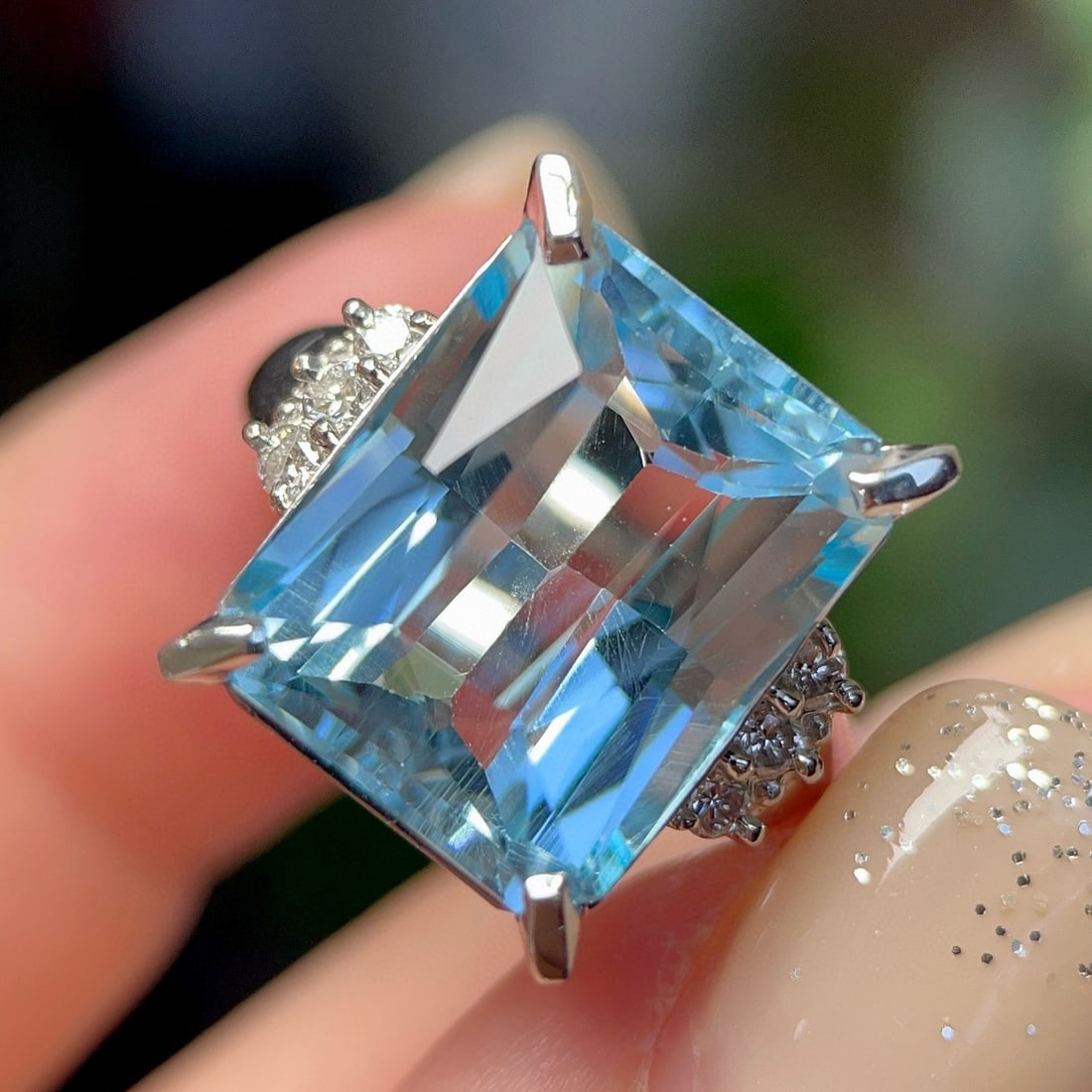 14k Gold 13.20 Ctw Natural Topaz & Diamond Ring - 3