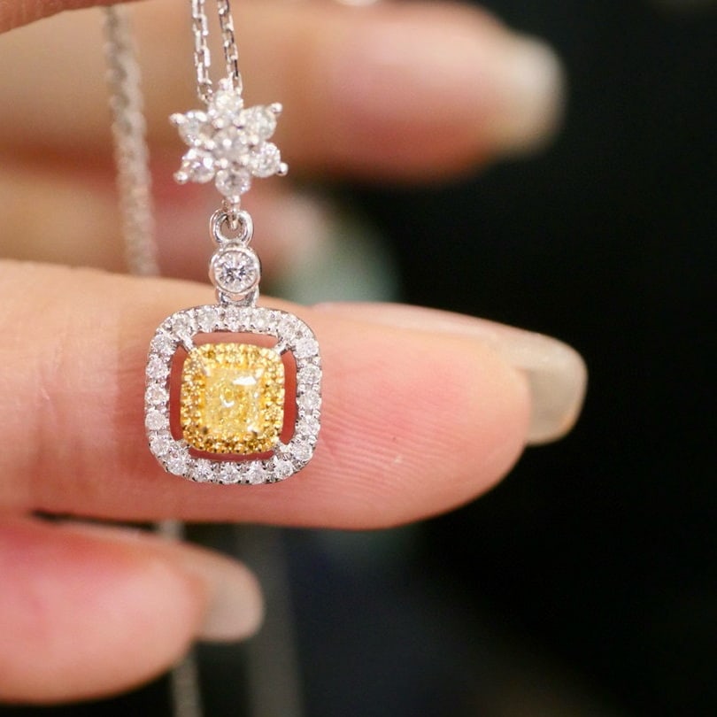 14k Gold 0.46 Ctw Natural Yellow Diamond & Diamond Necklace - 3