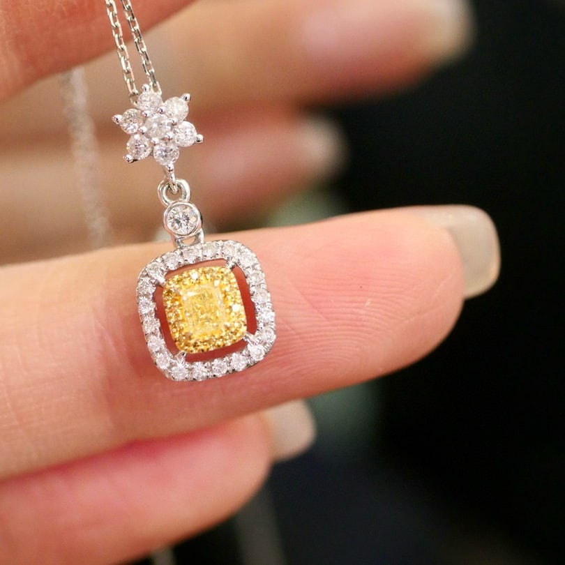 14k Gold 0.46 Ctw Natural Yellow Diamond & Diamond Necklace - 4