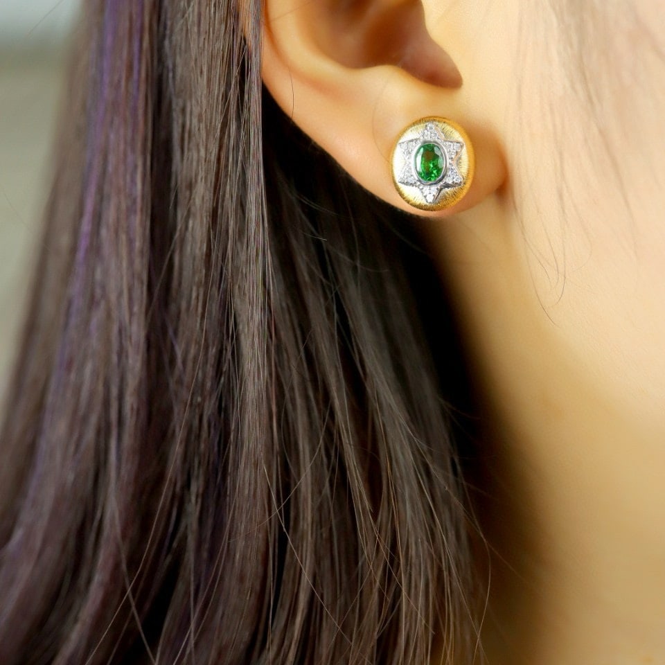 14k Gold 0.88 Ctw Natural Tsavorite & Diamond Earrings - 2