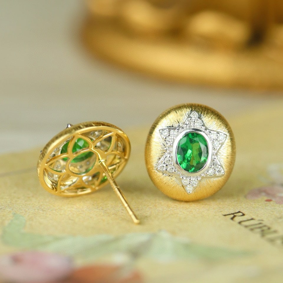 14k Gold 0.88 Ctw Natural Tsavorite & Diamond Earrings - 5