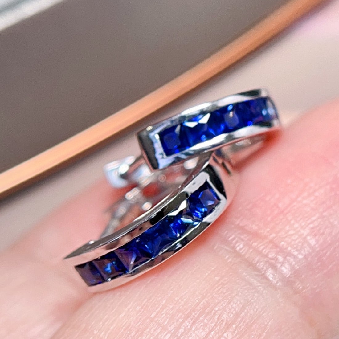 14k Gold 2.04 Ct Natural Sapphire Earrings - 4