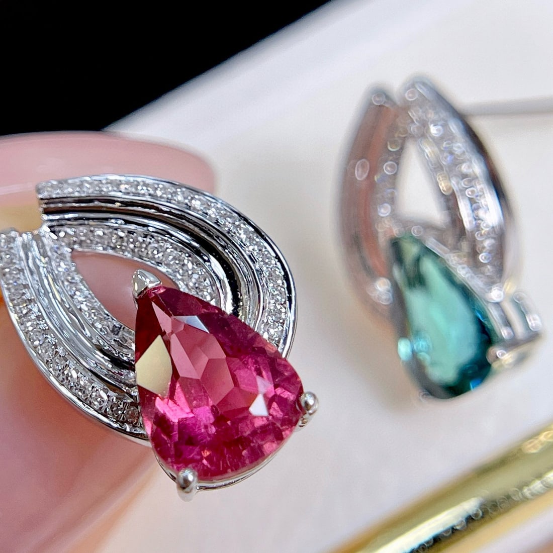 14k Gold 3.5 Ctw Natural Tourmaline & Diamond & Toi Et Moi Earrings - 3