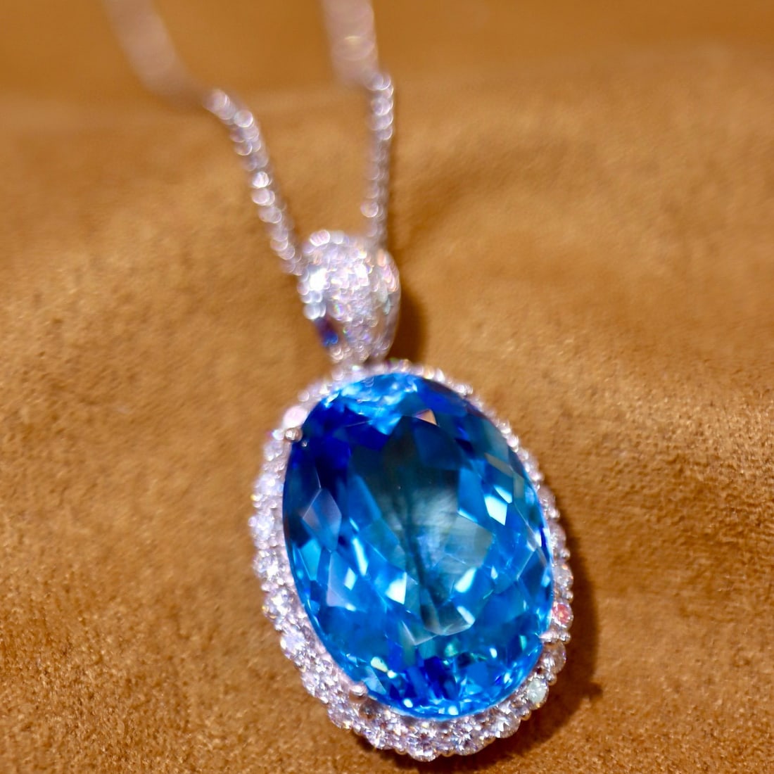 14k Gold 18.24 Ctw Natural Topaz & Diamond Pendant( Without Chain ) - 3