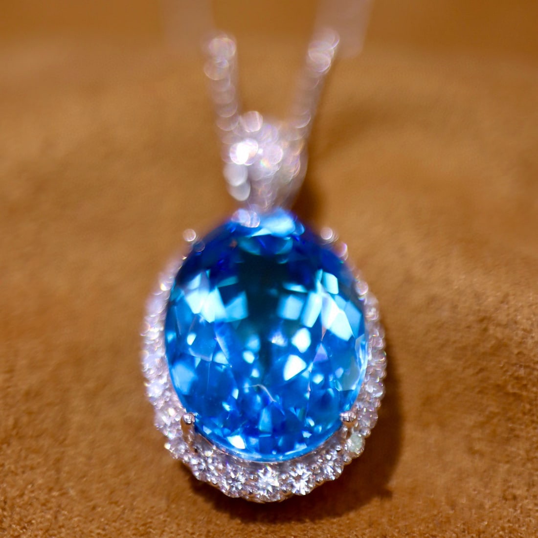 14k Gold 18.24 Ctw Natural Topaz & Diamond Pendant( Without Chain ) - 4