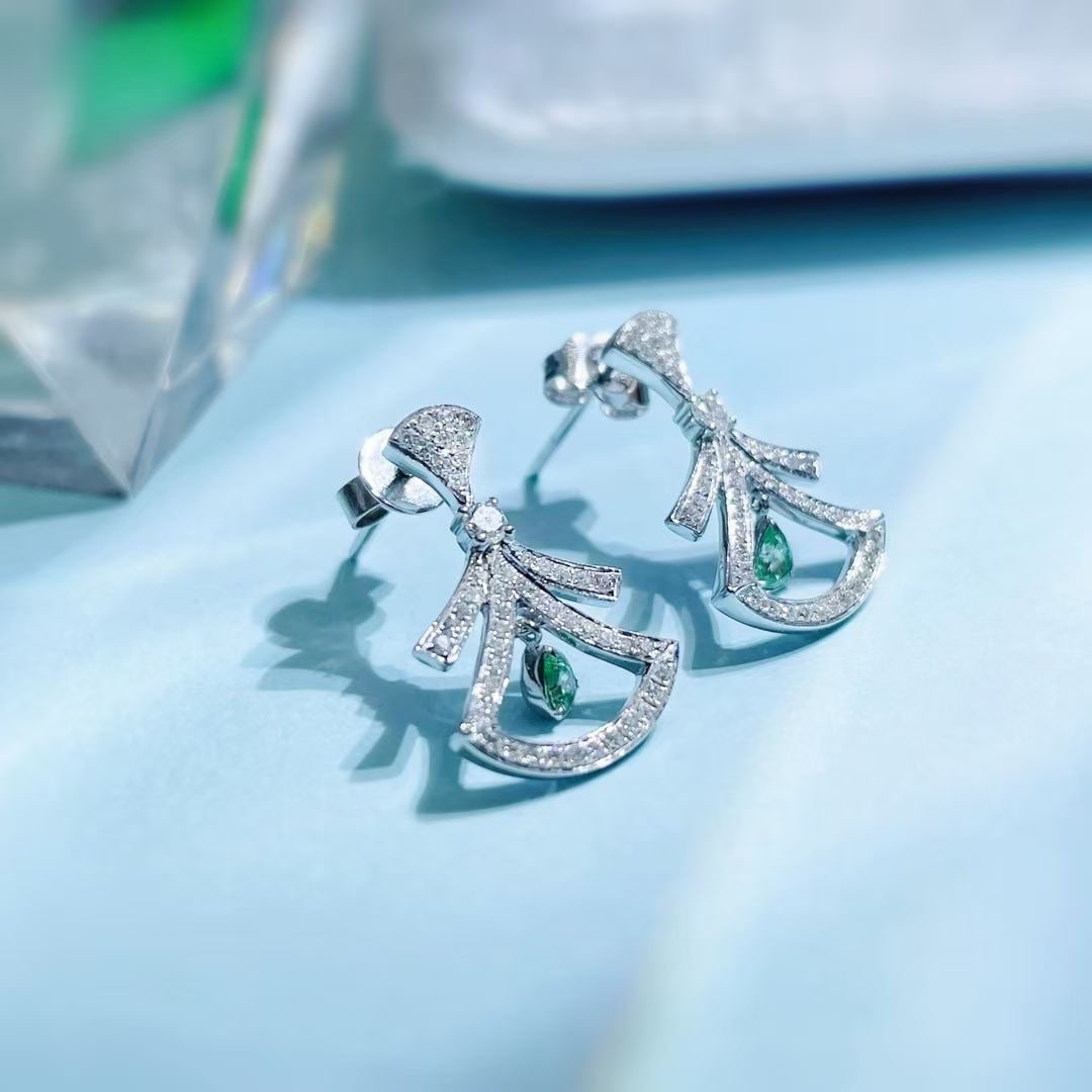 14k Gold 0.50 Ctw Natural Green Diamond & Diamond Earrings - 2