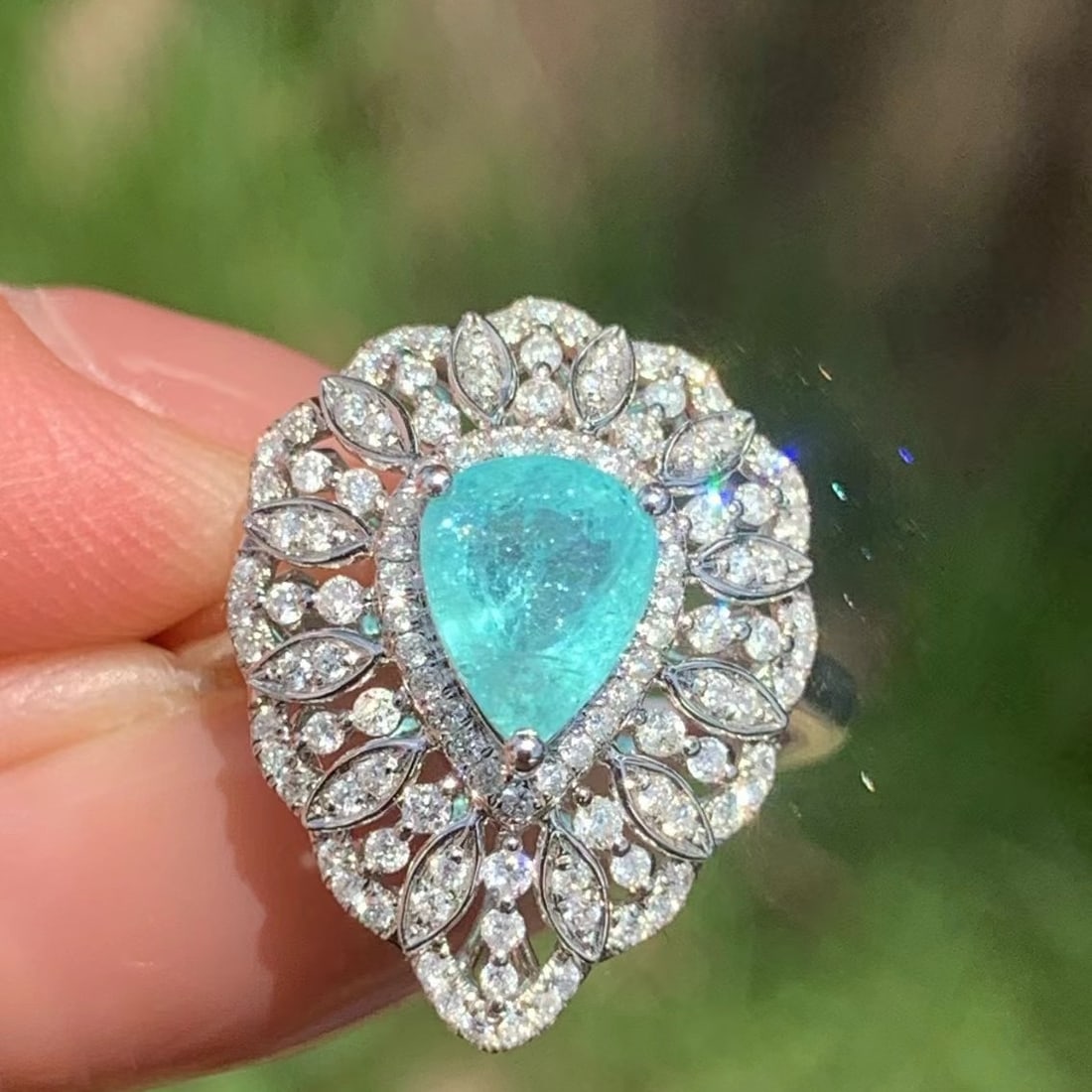 14k Gold 1.2 Ct Natural Paraiba Tourmaline & Diamond Ring - 3