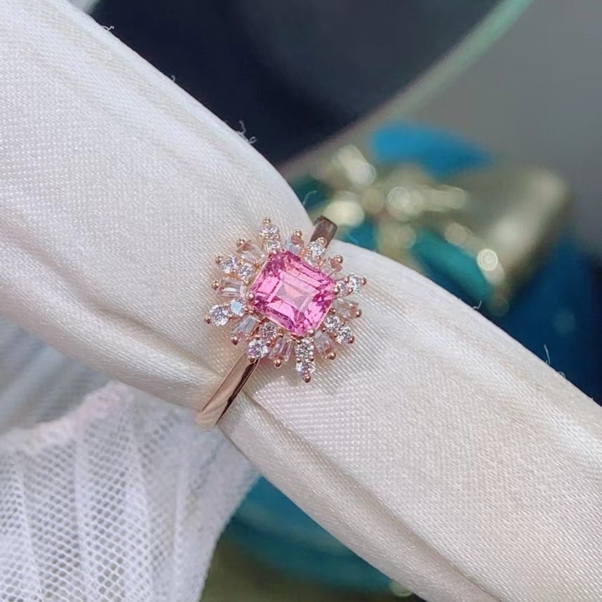 14k Gold 1.03 Ct Natural Padparadscha Sapphire & Diamond Ring - 2